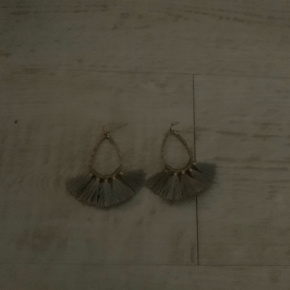 Grey tassel hoop earrings drop gold boho trendy - Picture 3 of 4